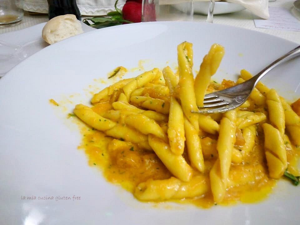 Fusilli con zucca e rosmarino