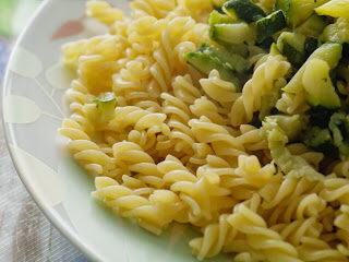 Fusilli cremosi zucchine e zafferano