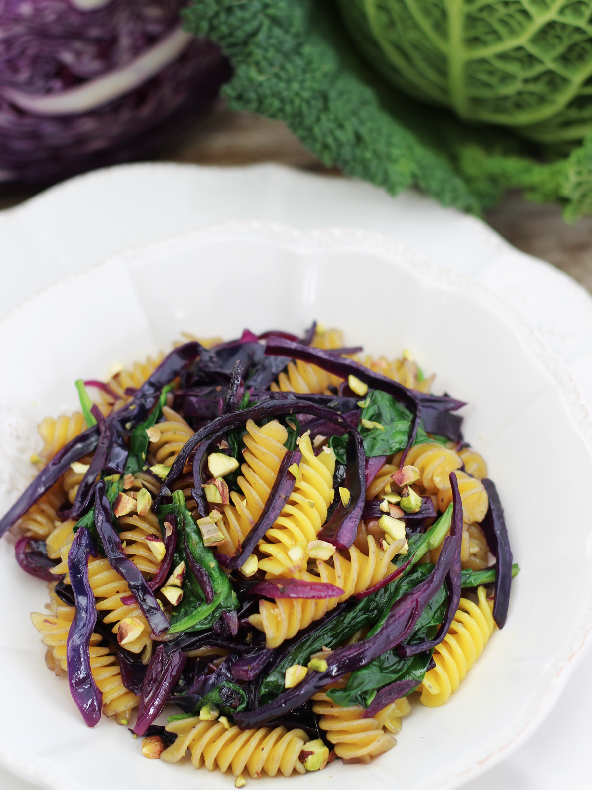 Fusilli di mais in verde e viola