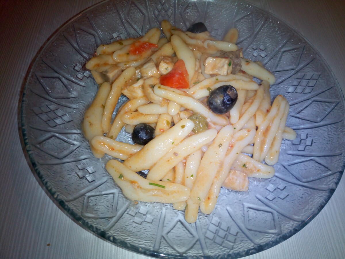 Fusilli freschi con ragù di pesce spada ~ primo leggero con carattere