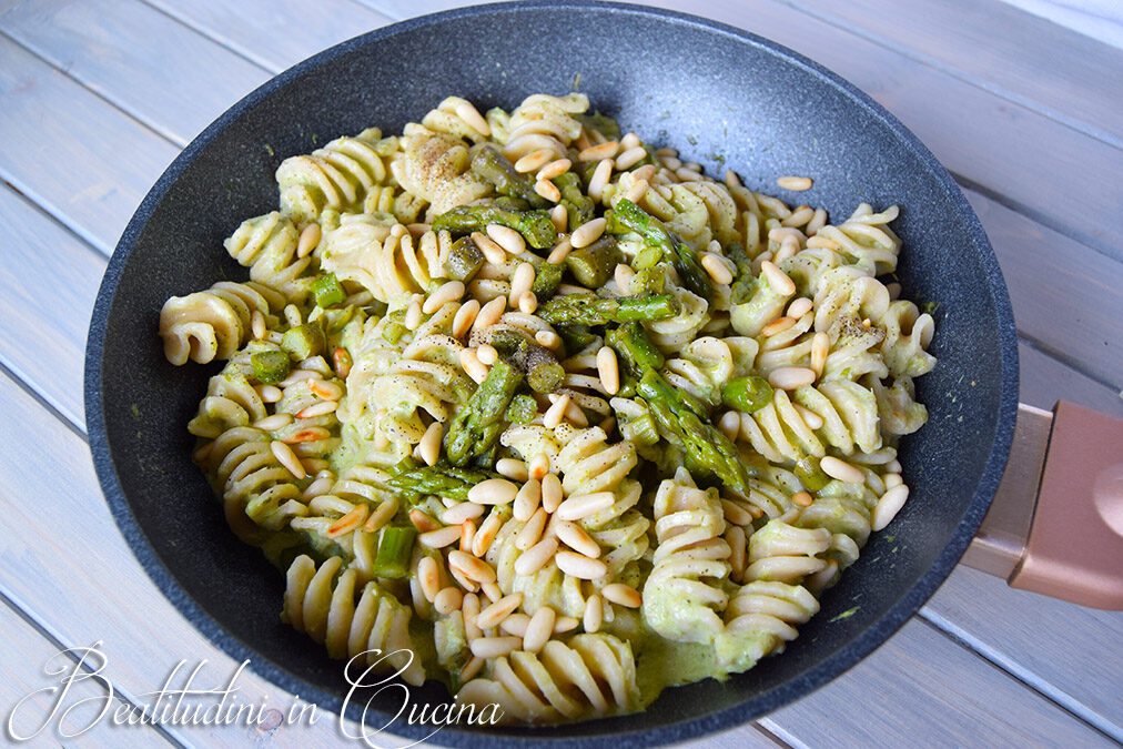 Fusilli robiola e asparagi