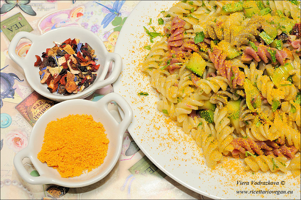 Fusilli tricolore con quinoa molto profumata