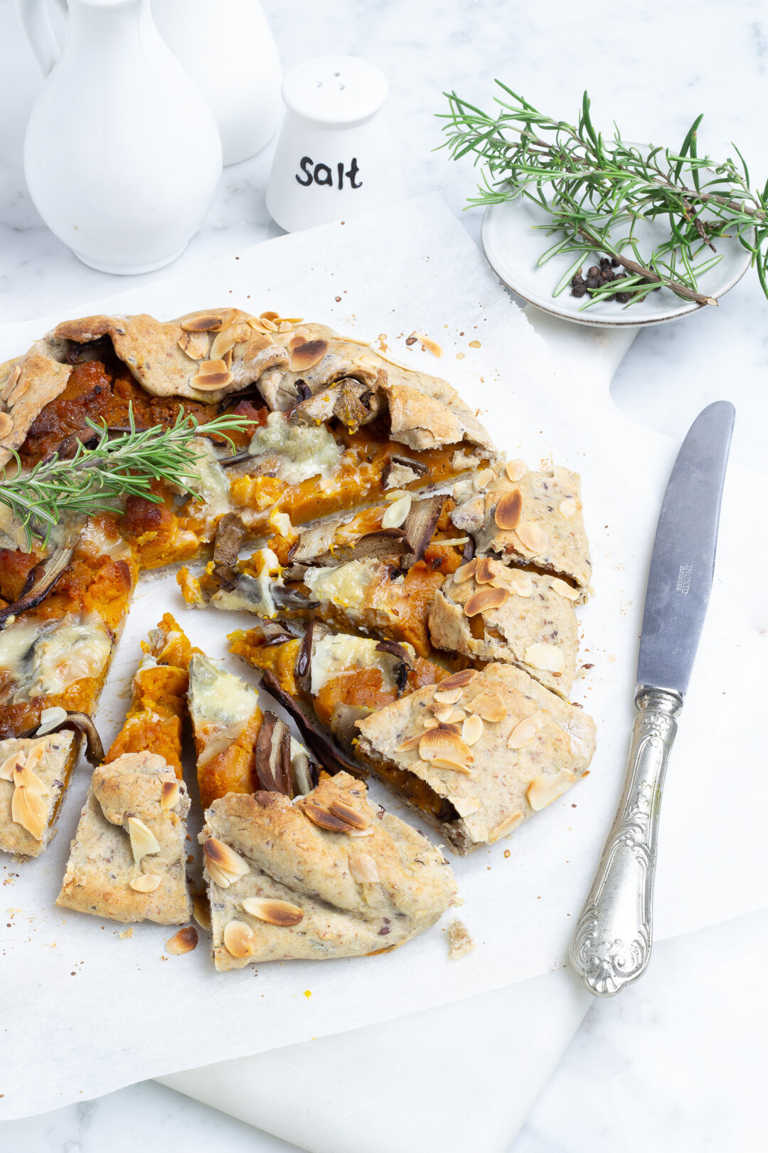 Galette al grano saraceno con zucca e radicchio