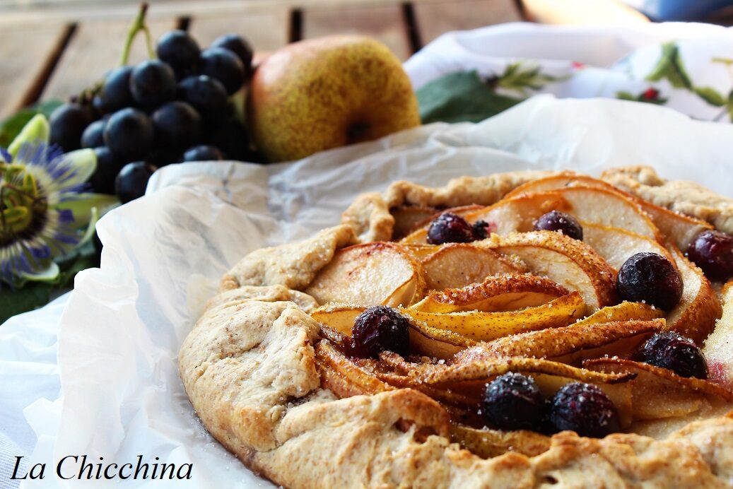 Galette con pere e uva