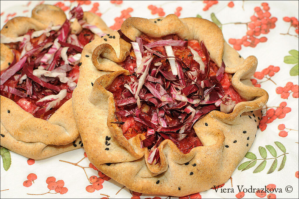 Galette rosse  con semi di nigella sativa