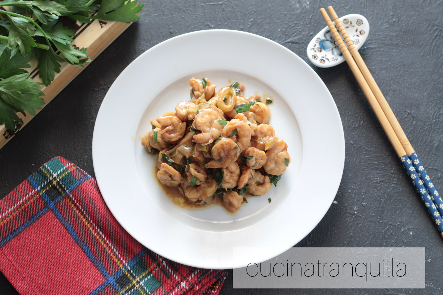 Gamberetti al porro e curry