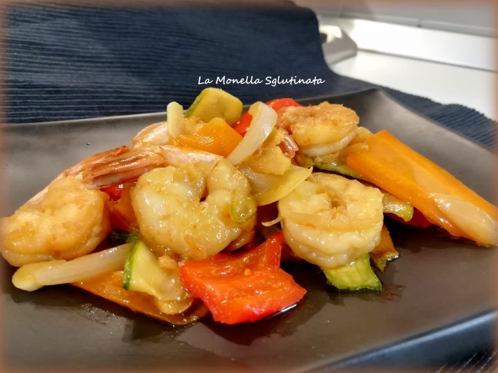 Gamberoni saltati con verdure all’ orientale