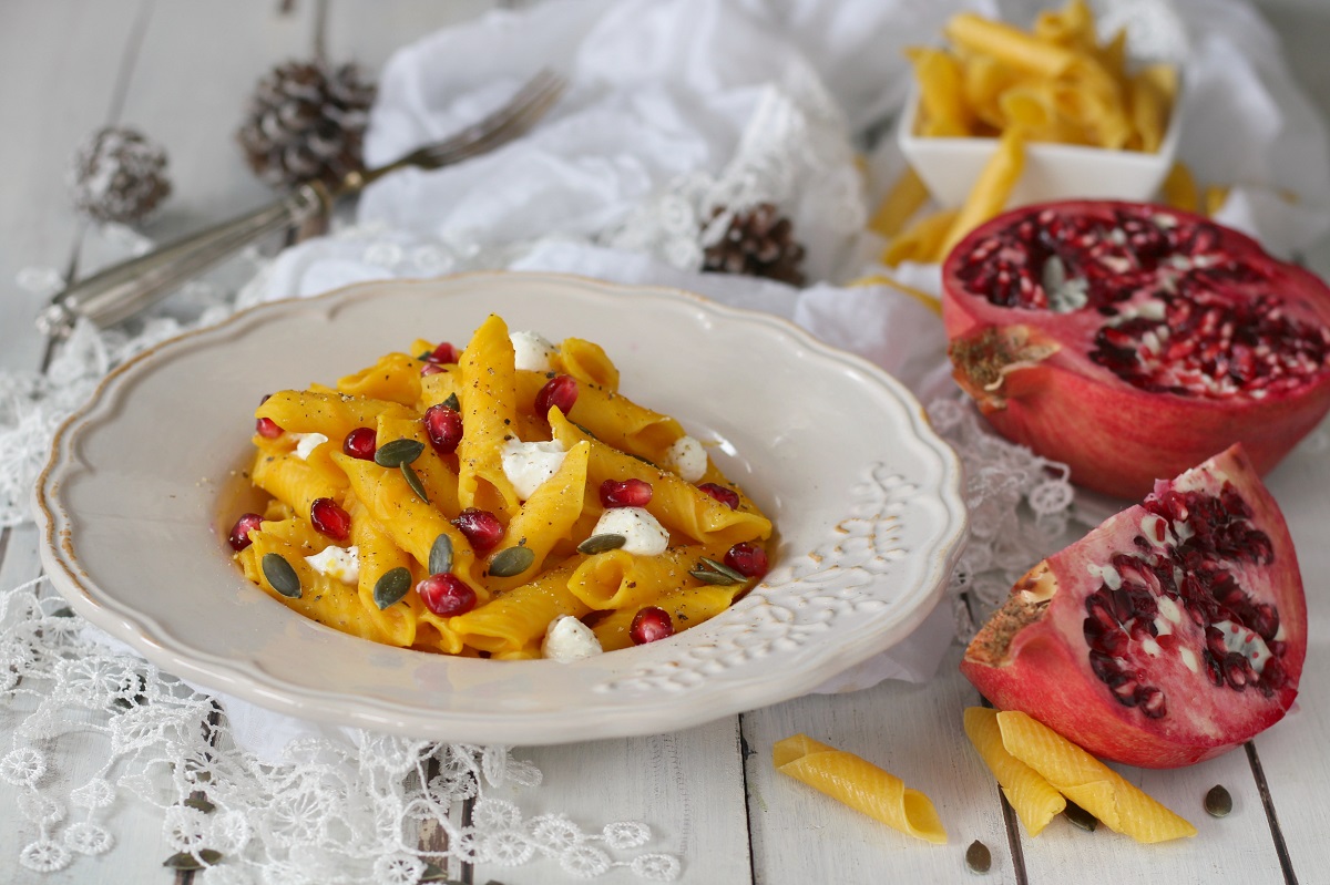 Garganelli con zucca caprino e melagrana