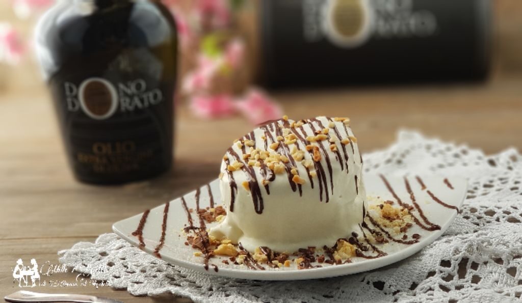 Gelato al olio di oliva sulla base di taralli e cioccolato fondente