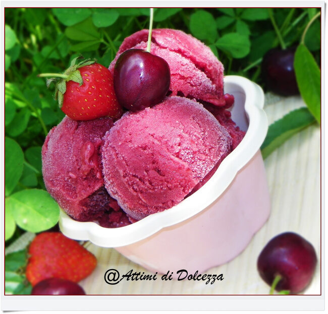 Gelato alla fragola e ciliegia
