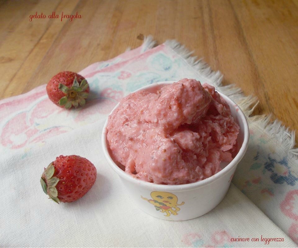 Gelato alla fragola