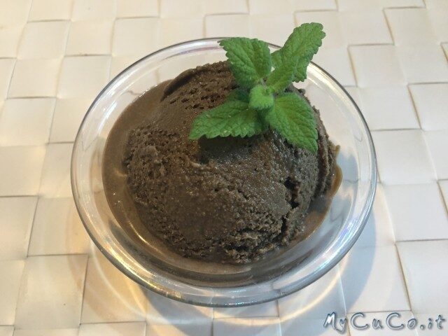 Gelato alla liquirizia con cuisine e i-companion moulinex