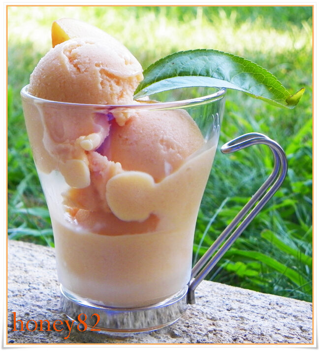 Gelato alla pesca rosa