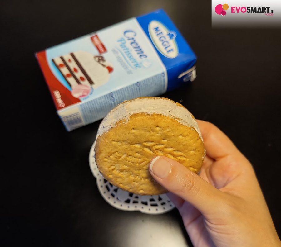 Gelato biscotto con la Crème Patisserie Meggle