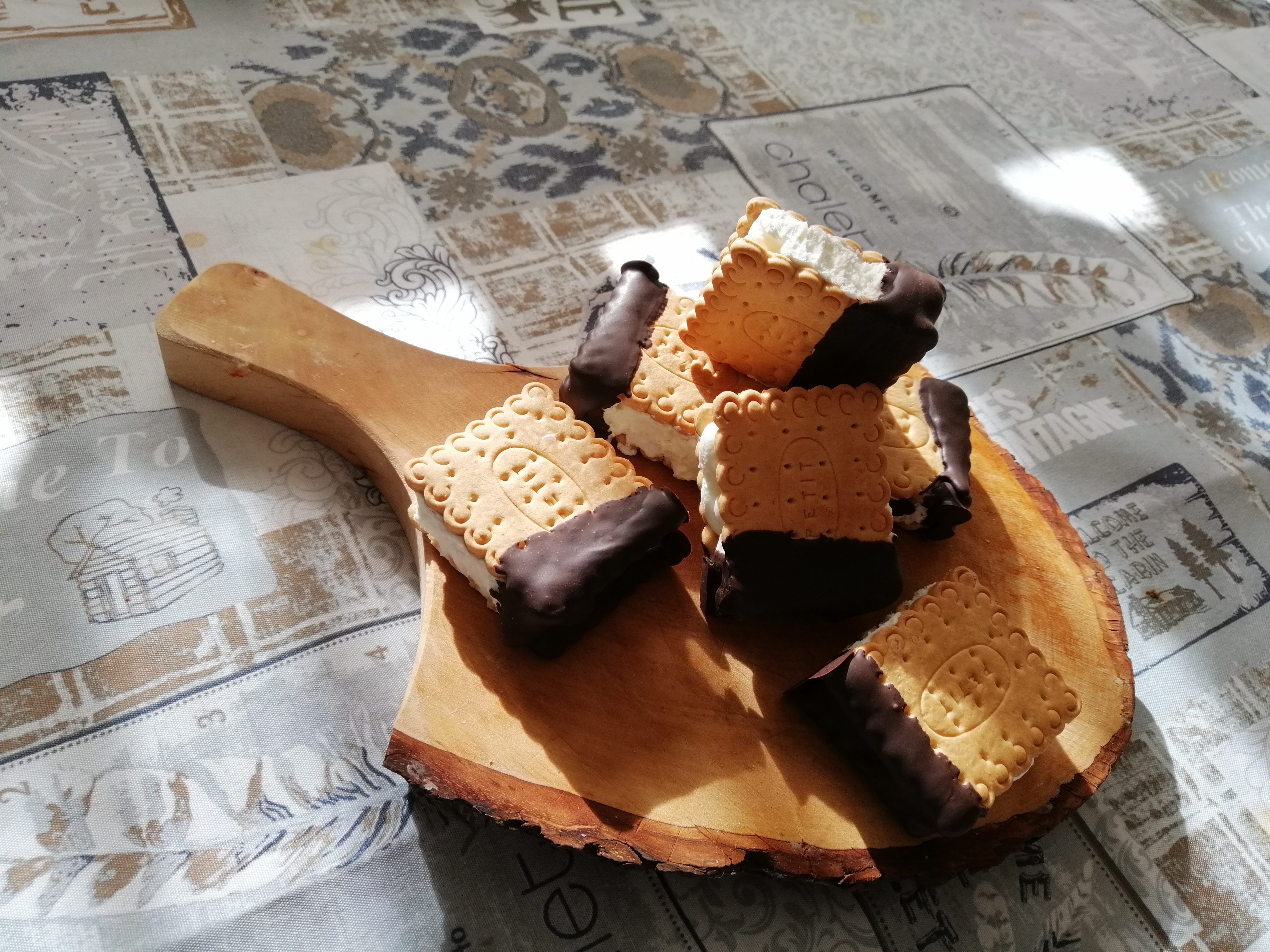Gelato biscotto