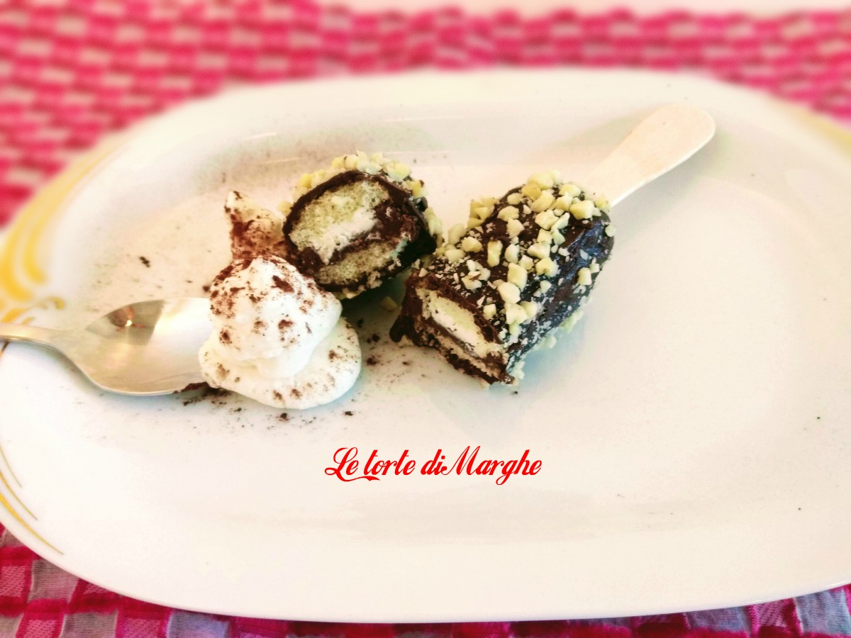 Gelato croccante mini stecco al cioccolato