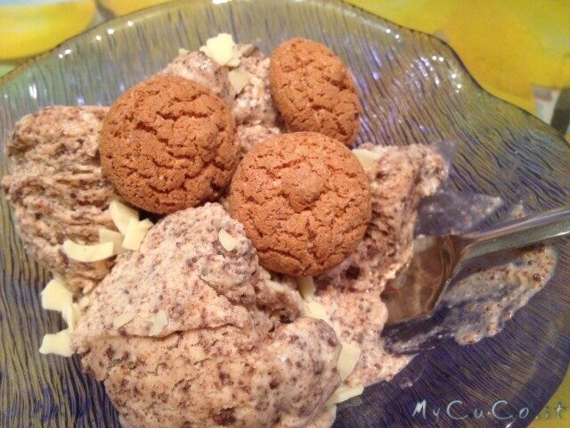 Gelato di Carolina, Amaretto e cioccolato fondente, con Cuisine Companion Moulinex