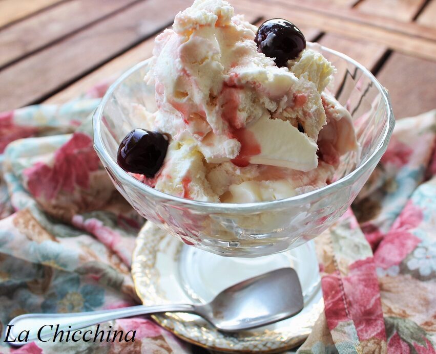 Gelato facile senza gelatiera variegato all’amarena