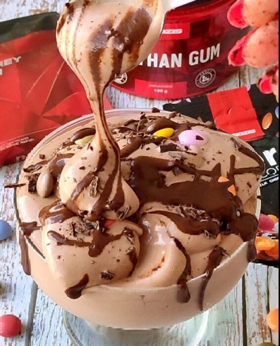 Gelato proteico istantaneo e ipocalorico senza banana e zucchero