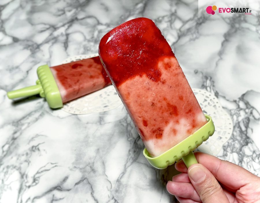 Gelato stecco alla fragola : ricetta senza gelatiera
