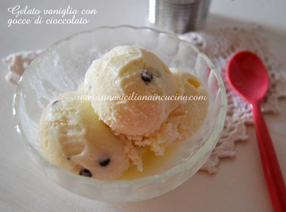 Gelato vaniglia con gocce di cioccolato
