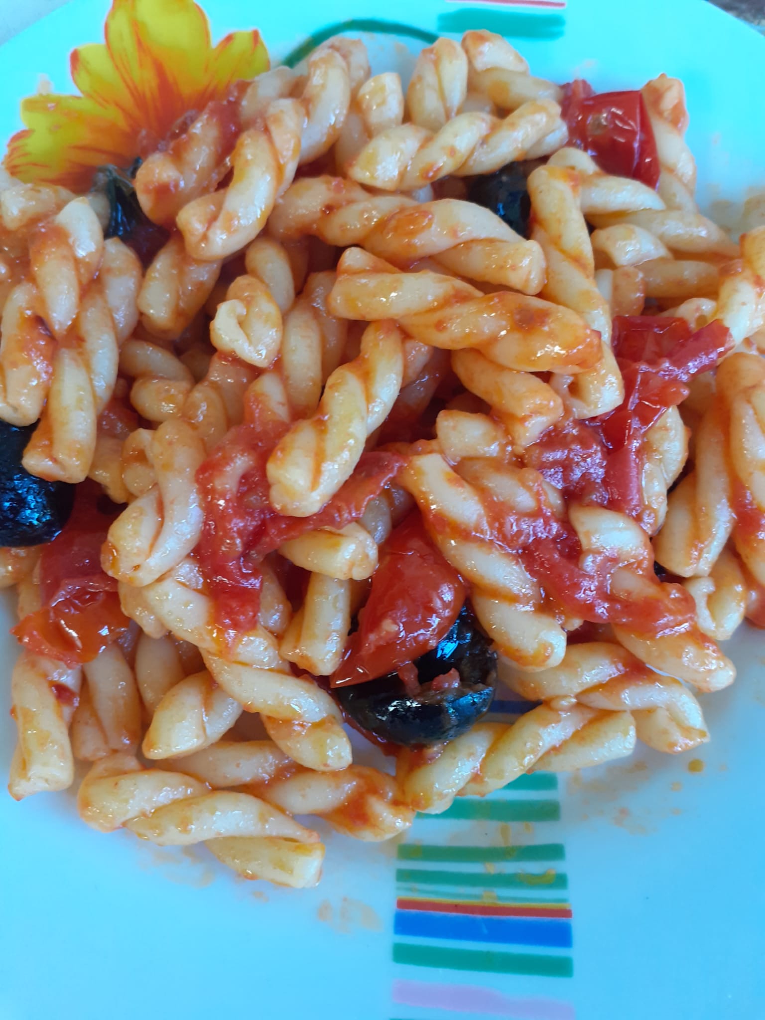 Gemelli pomodorini e olive