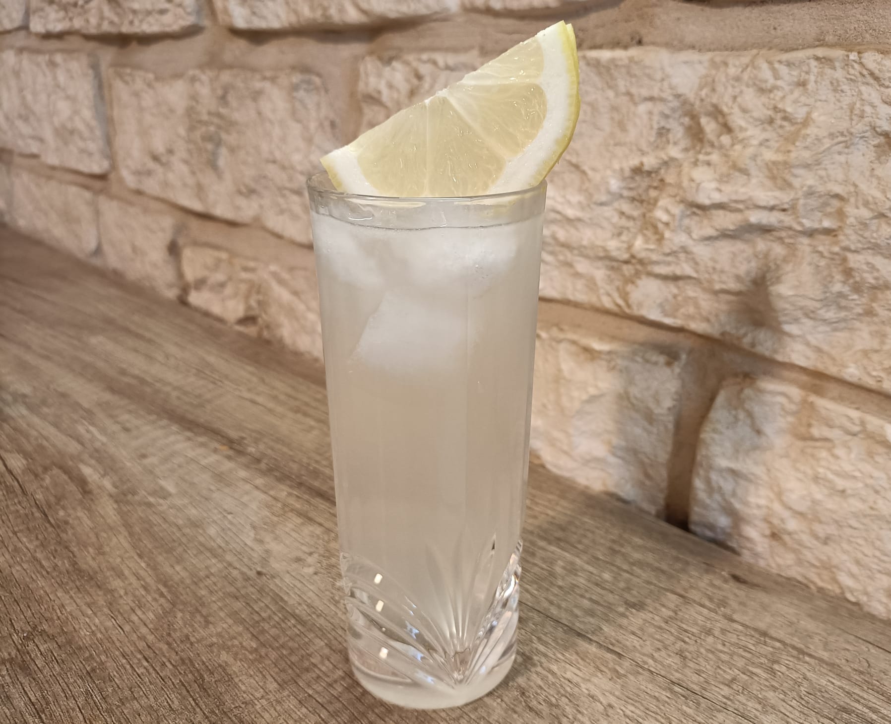 Gin Fizz cocktail fatto in casa: ricetta