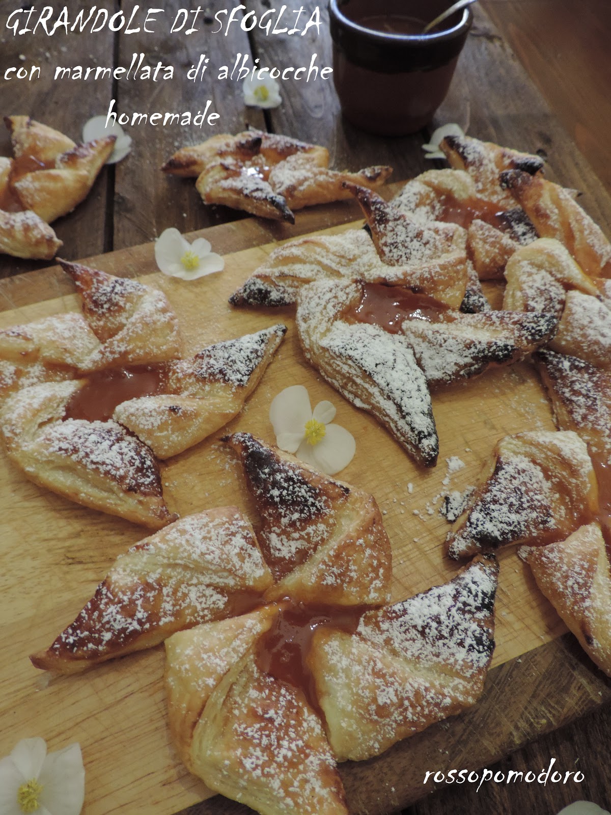 Girandole di sfoglia con marmellata