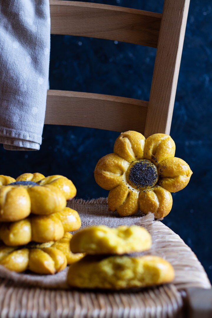 Girasoli di pane allo zafferano