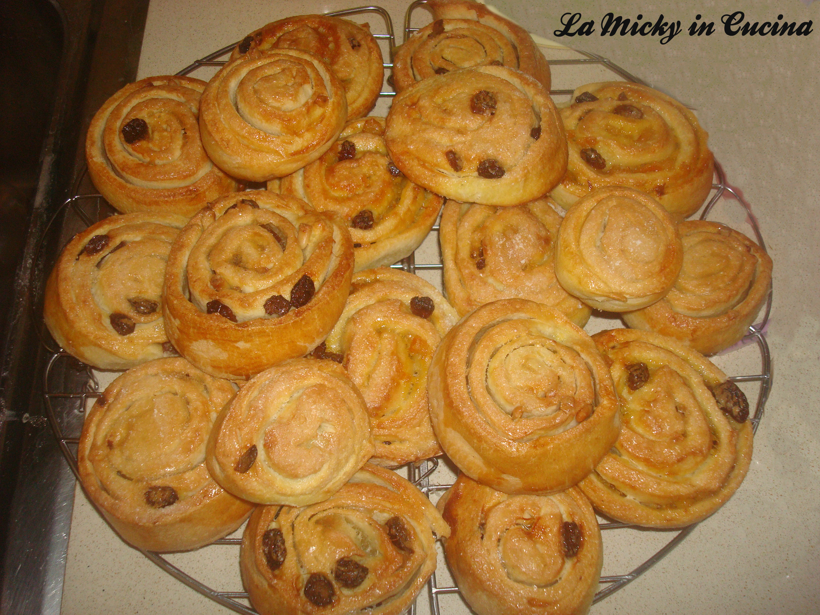 Girelle con lievito madre non sfogliate