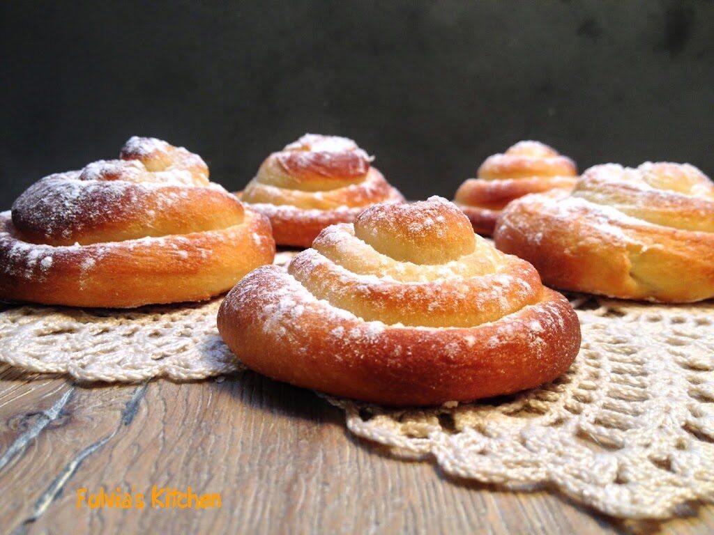 Girelle di brioche