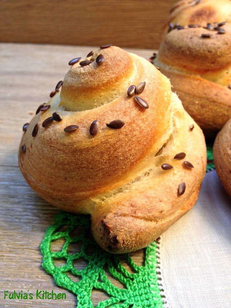 Girelle di pane con pasta madre lievitate 48 ore