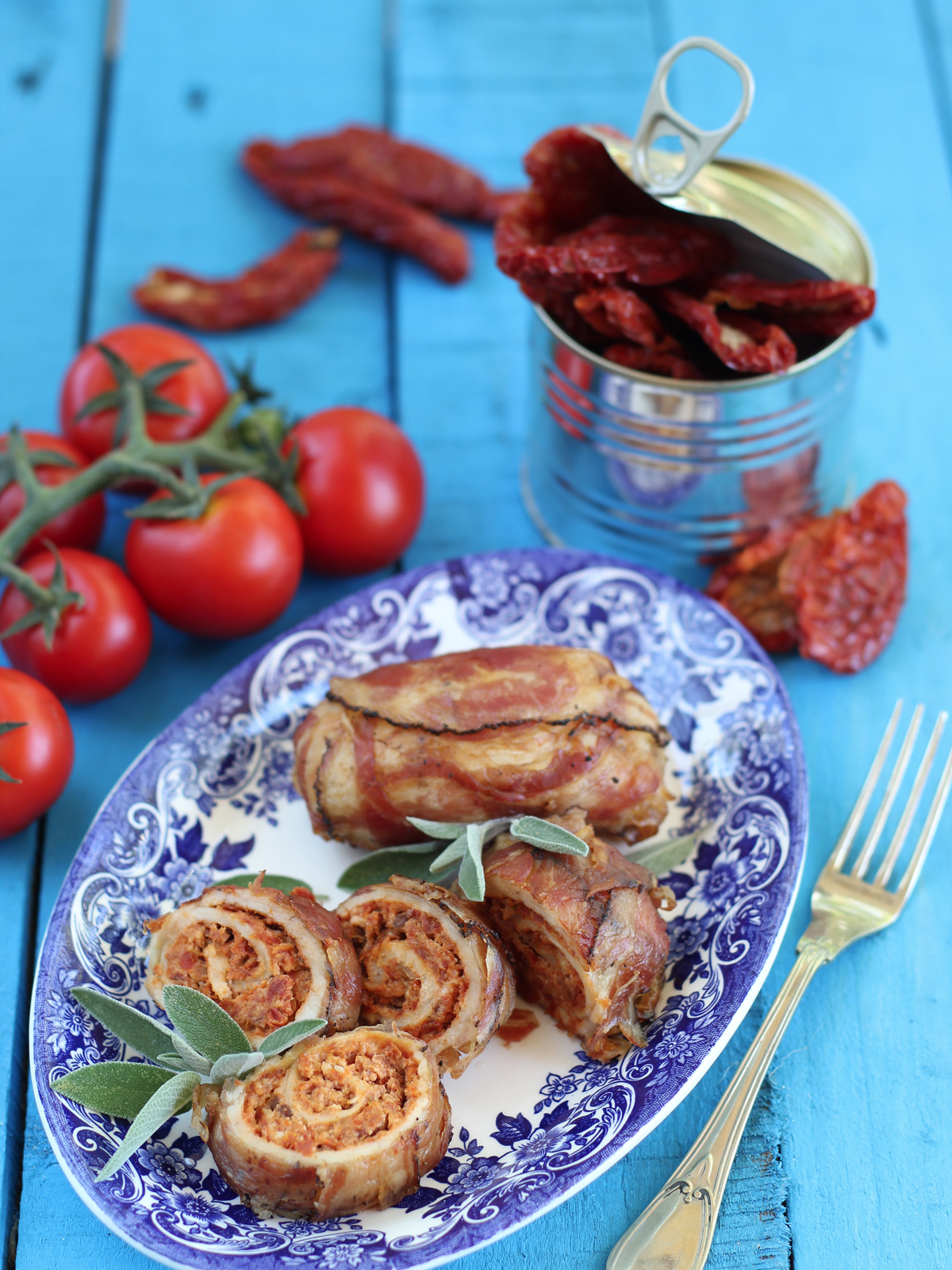 Girelle di pollo e pomodori secchi