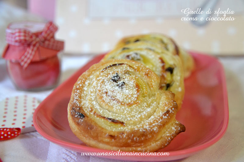 Girelle di sfoglia crema e cioccolato