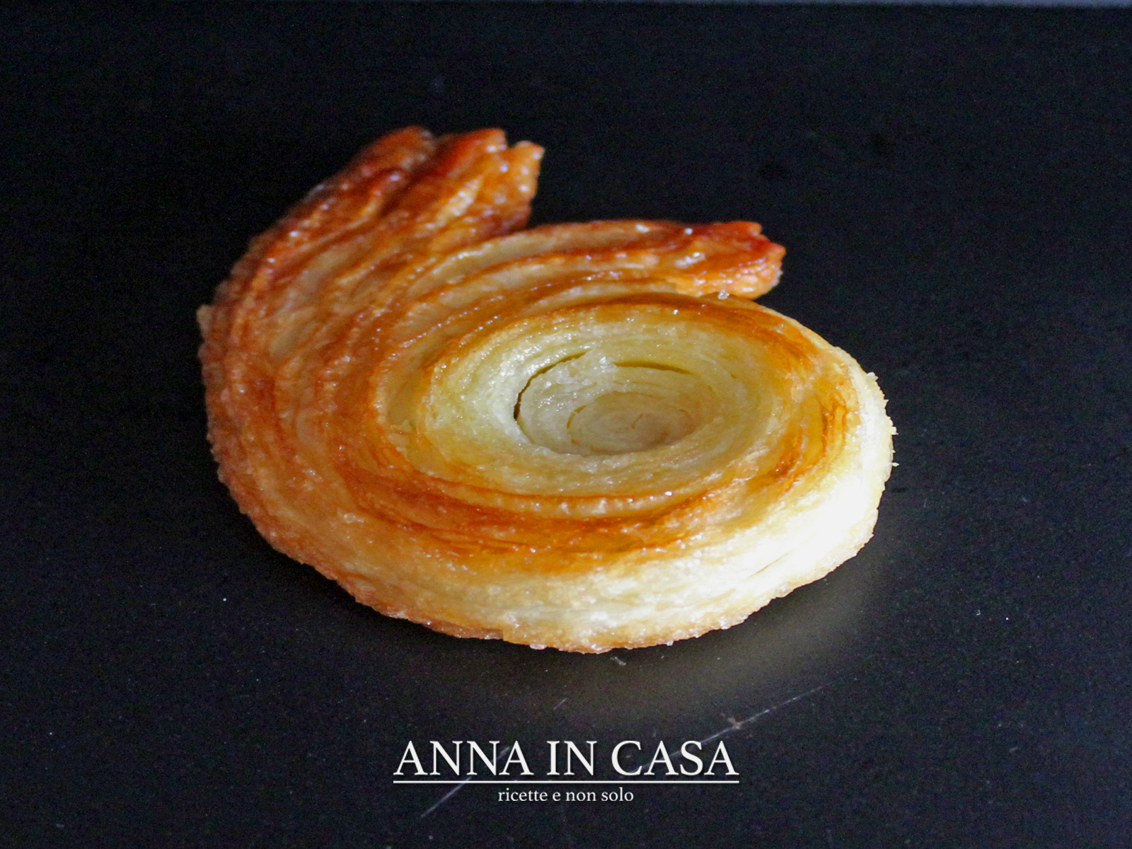 Girelle dolci di sfoglia