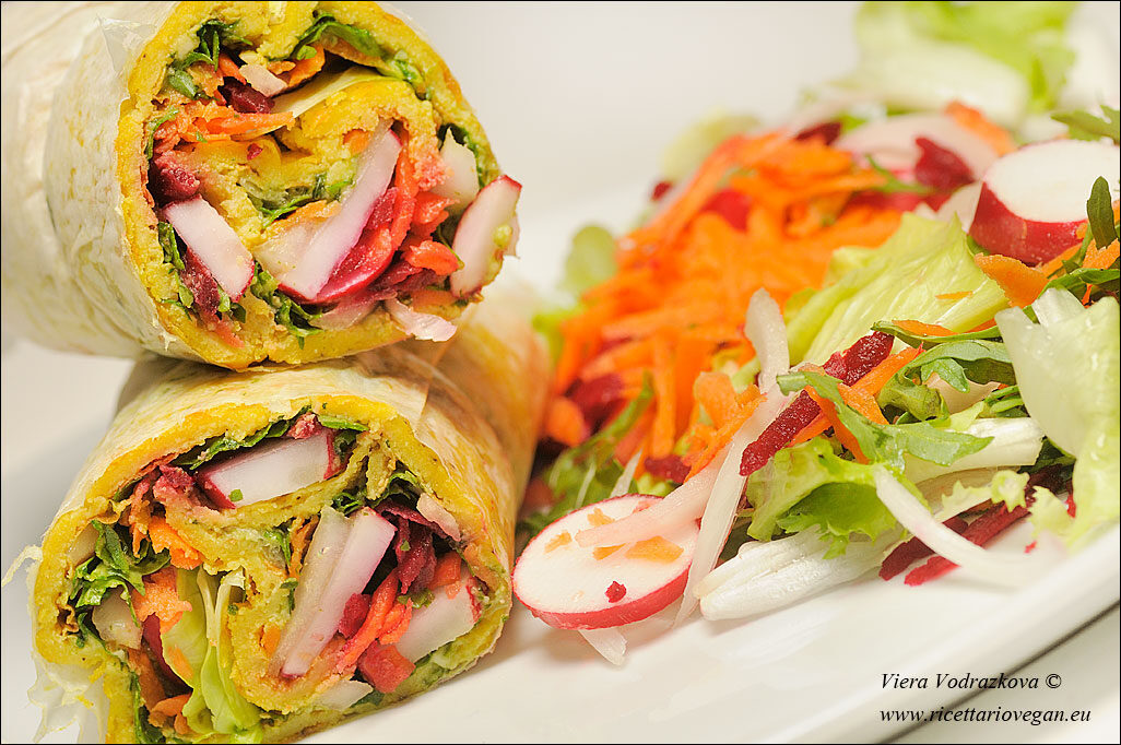 Gluten free wrap con le verdure e tahina