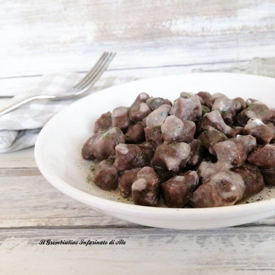 Gnocchetti al cacao in crema di pecorino