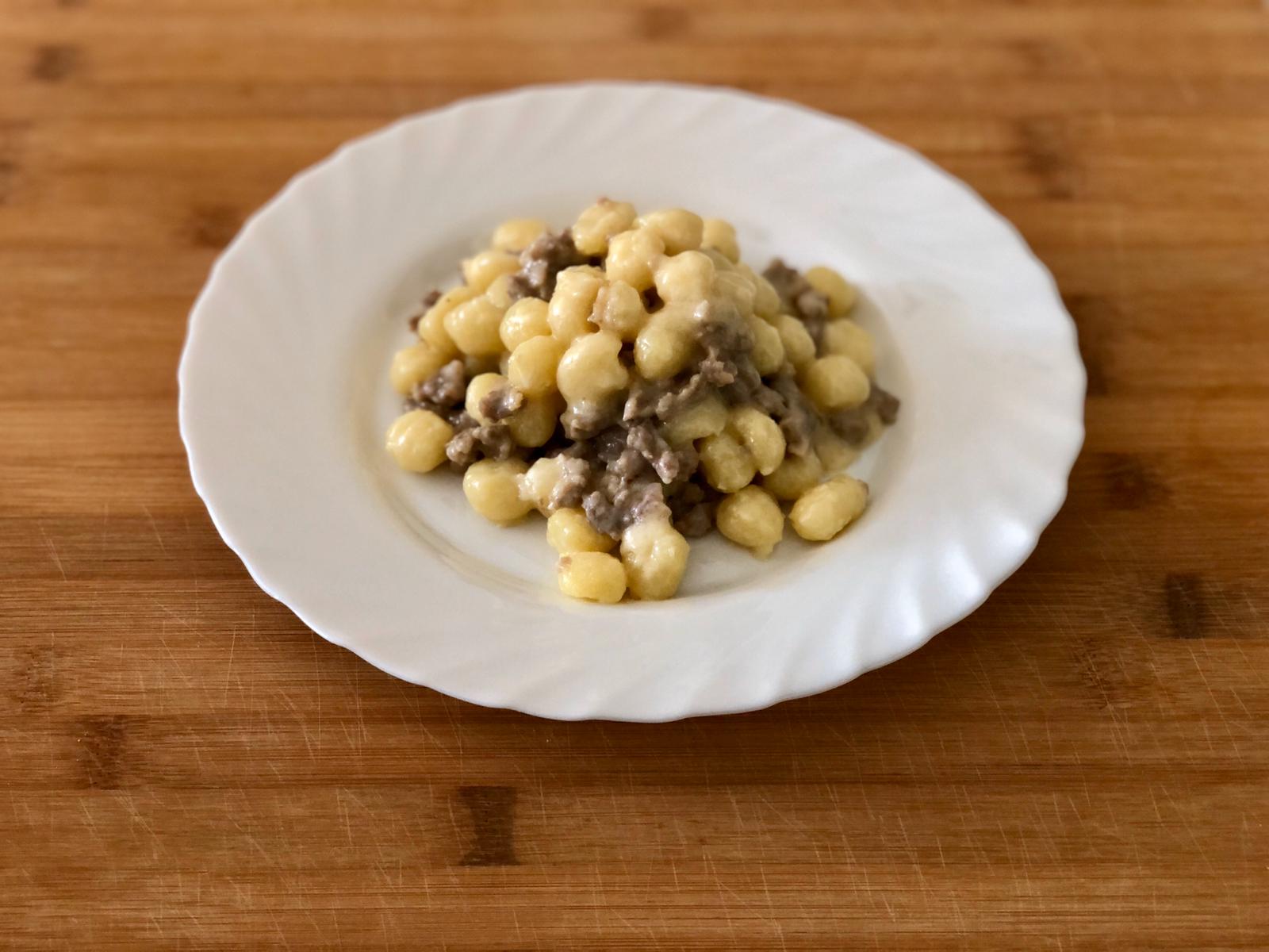 Gnocchetti crema di brie e salsiccia