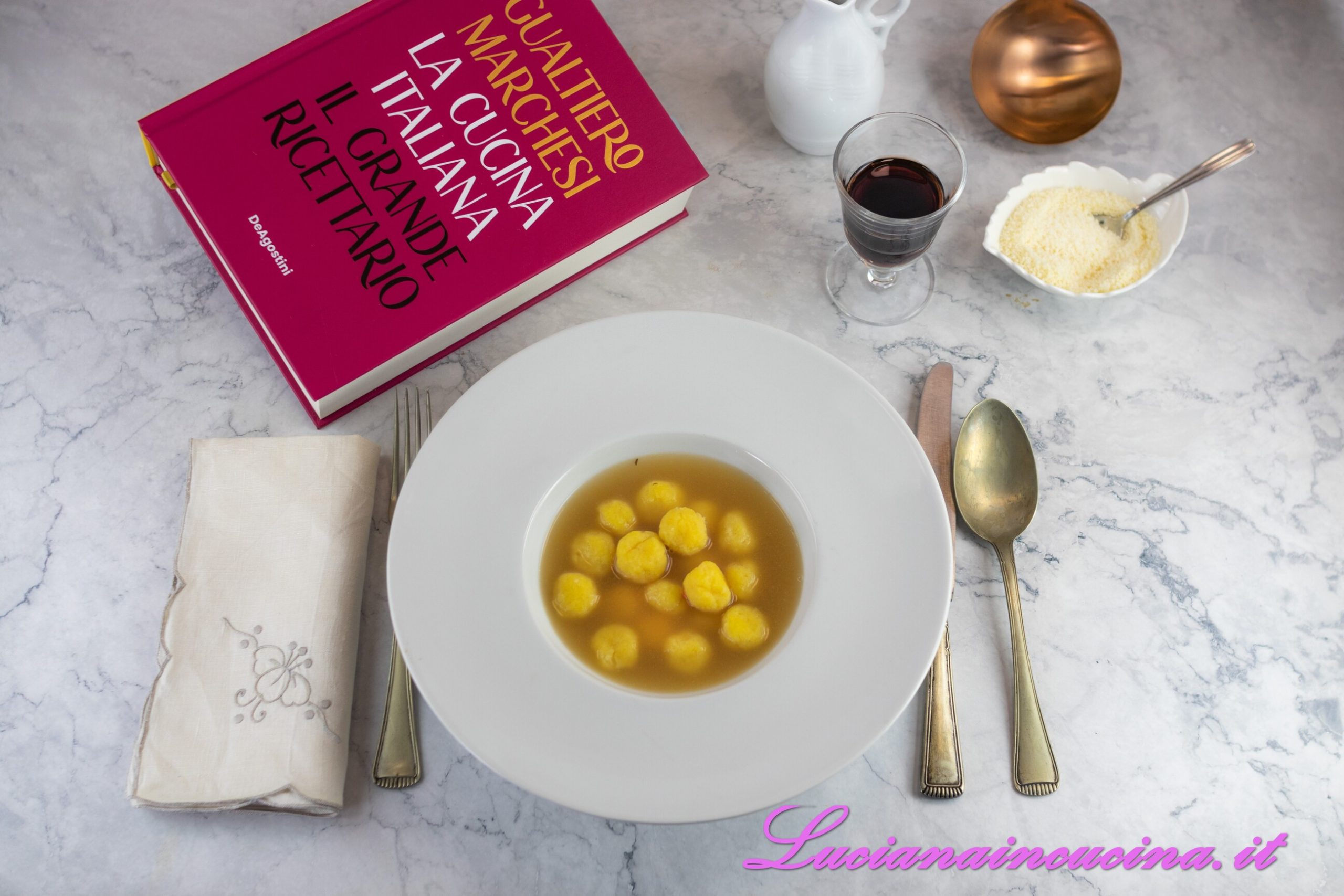 Gnocchetti di semolino in brodo