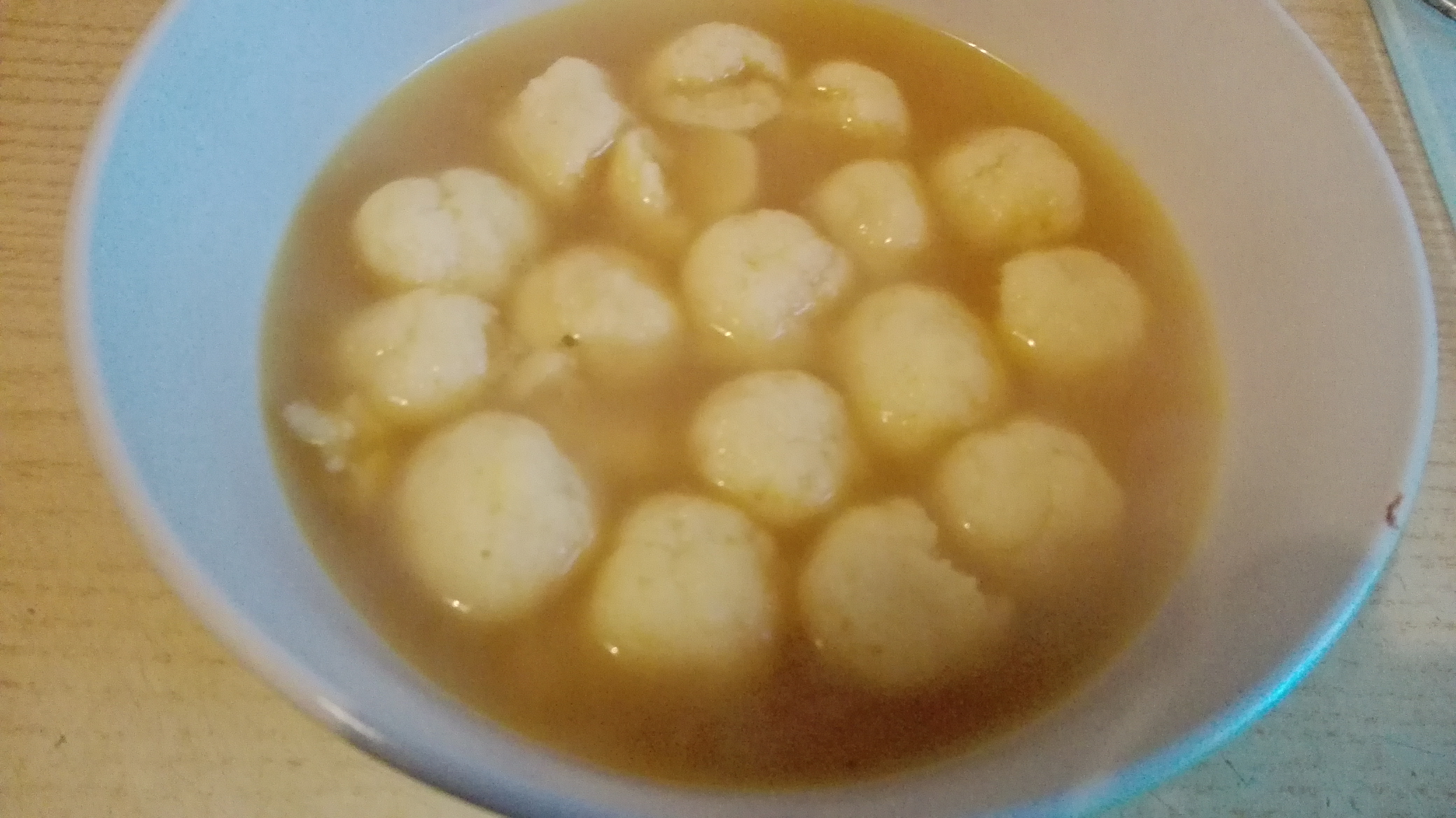 Gnocchetti di semolino in brodo