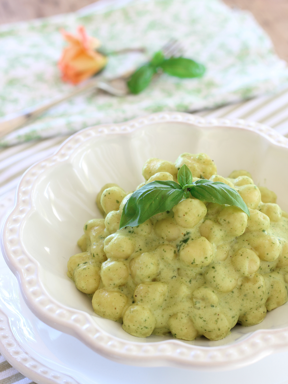 Gnocchetti gluten free con curry e basilico