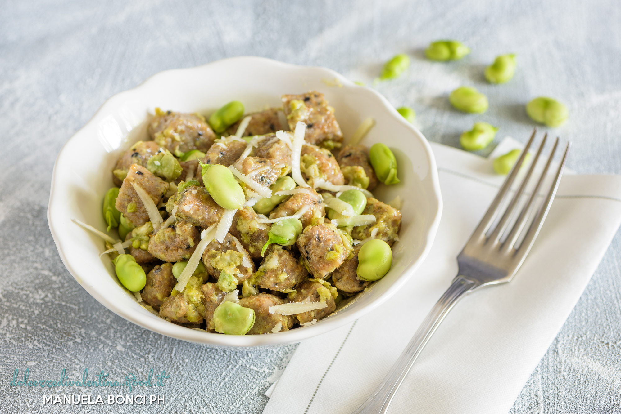 Gnocchetti integrali con fave e pecorino