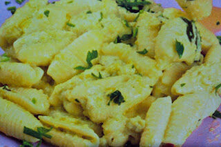 Gnocchetti sardi in salsa di fave