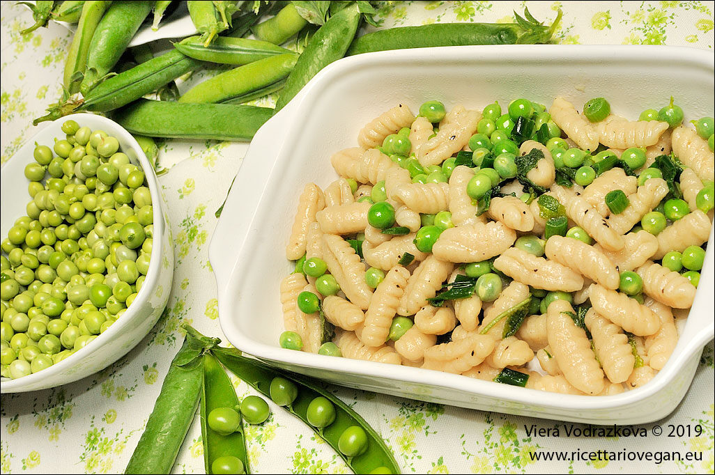 Gnocchetti sardi – malloreddus fatti in casa al verde
