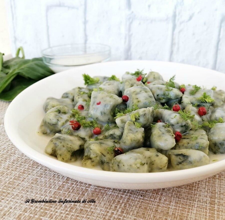 Gnocchetti verdi in salsa di besciamella