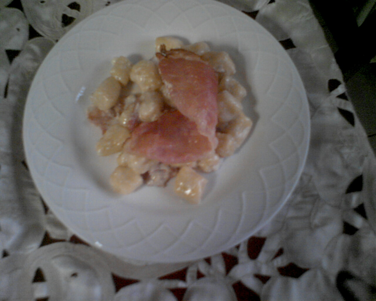 Gnocchi al gorgonzola e speck
