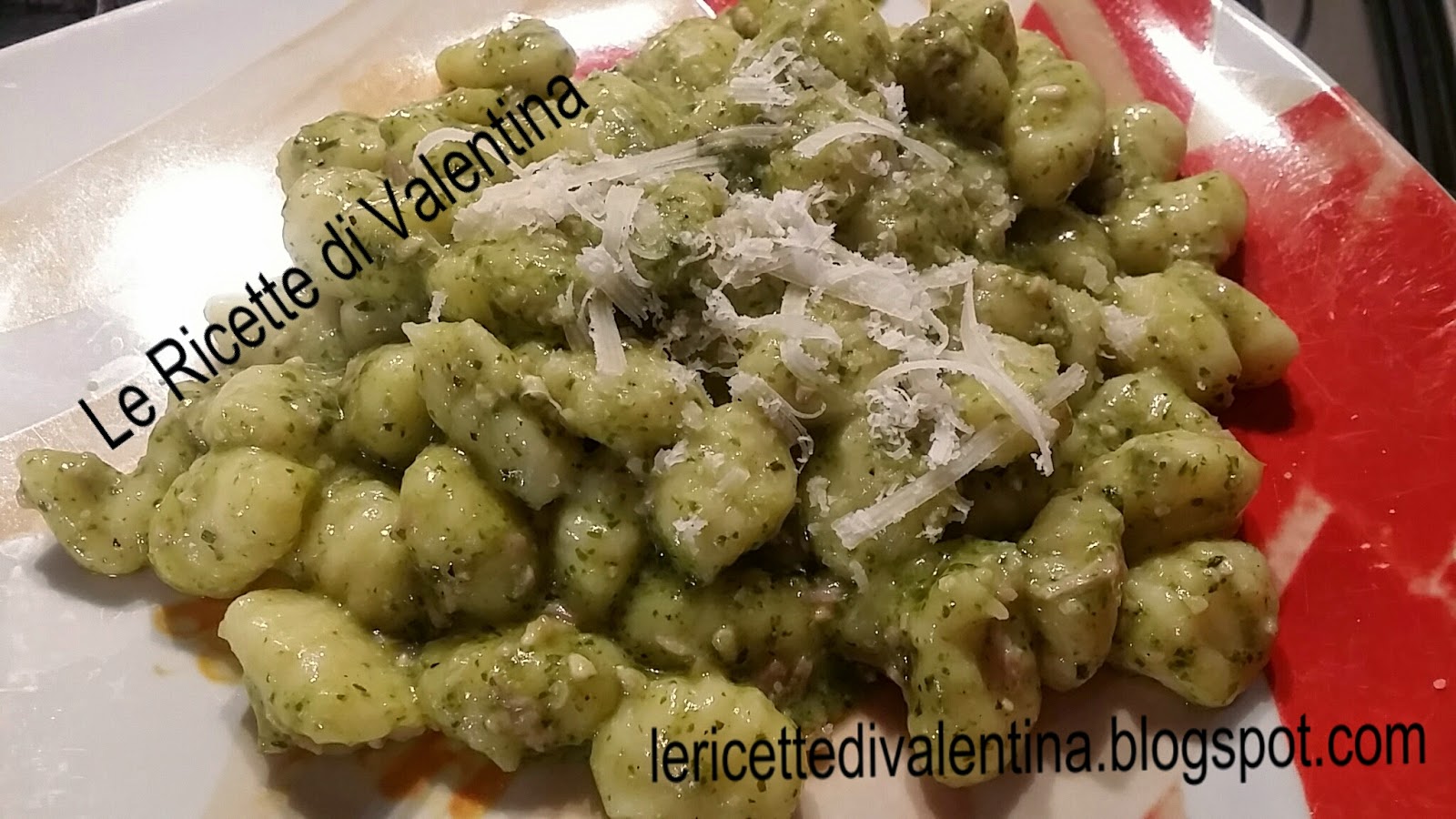 Gnocchi al pesto Genevose mascherato….con gorgonzola e prosciutto cotto