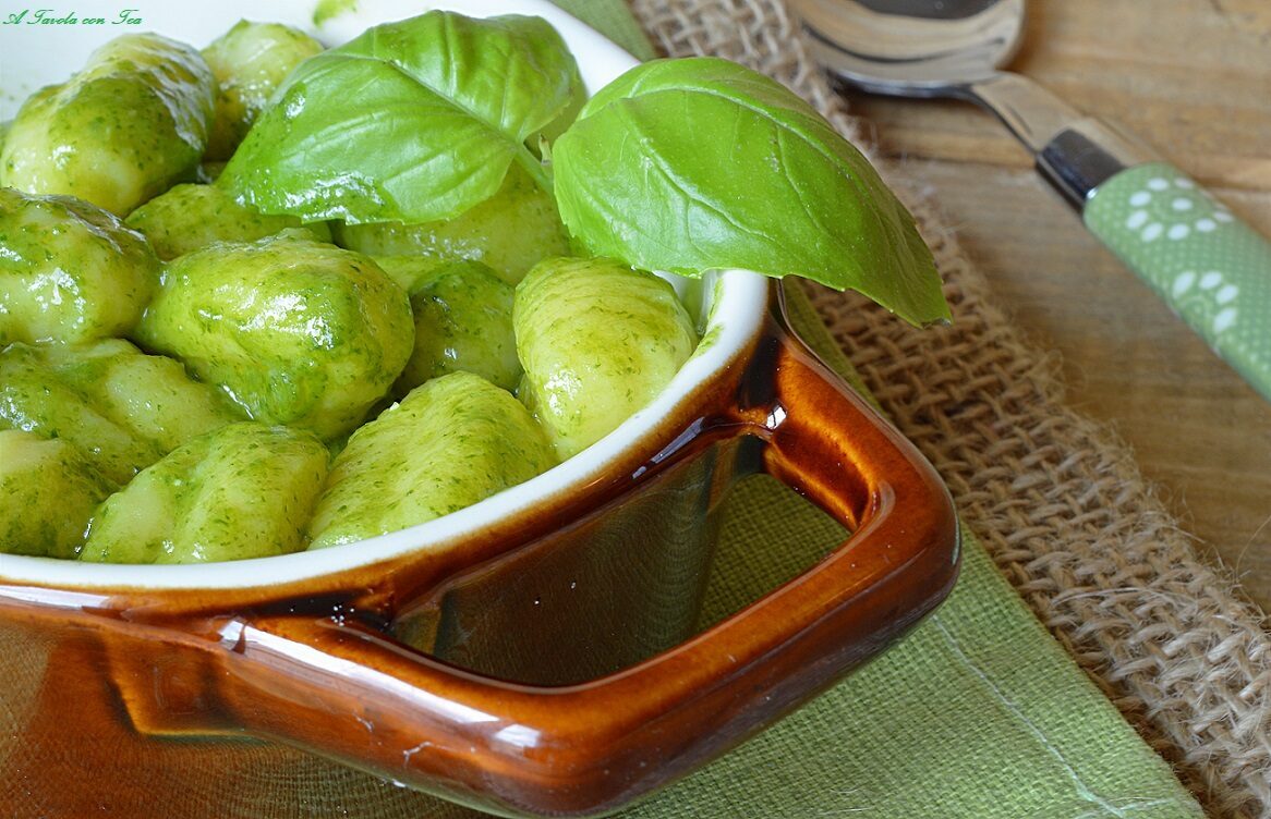 Gnocchi al pesto
