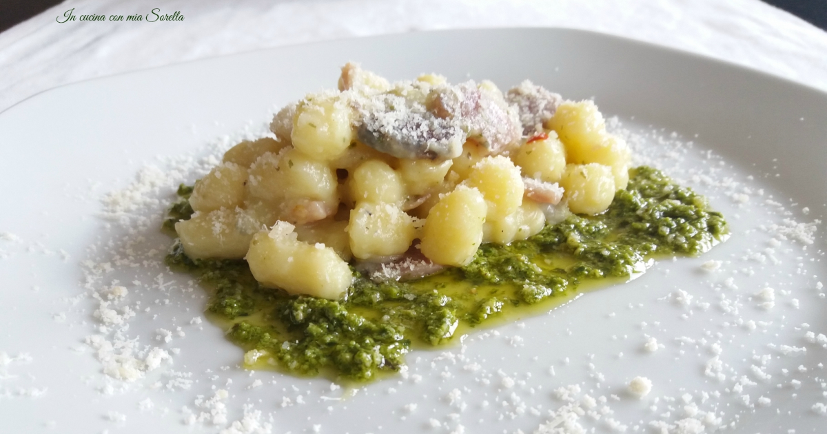 Gnocchi al prosciutto e pesto genovese