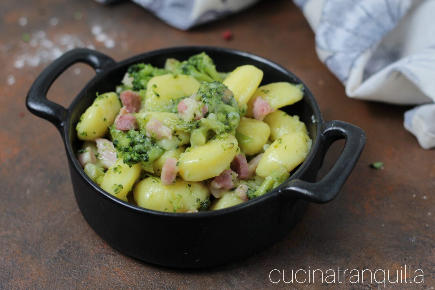 Gnocchi broccoli e pancetta